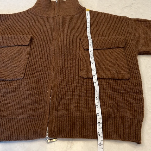Princess Polly NWT Too Busy Zip Up Sweater Chocolate - Size‎ S/M - Picture 6 of 8